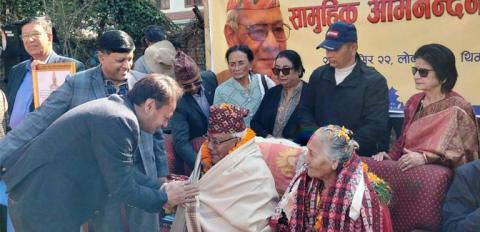 मदन पुरस्कार विजेता साहित्यकार चन्दको अभिनन्दन